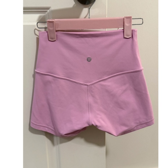 lululemon Align - High-Rise Short 4" - Size 4 - Light pink - Matching bra avail. - Picture 4 of 7